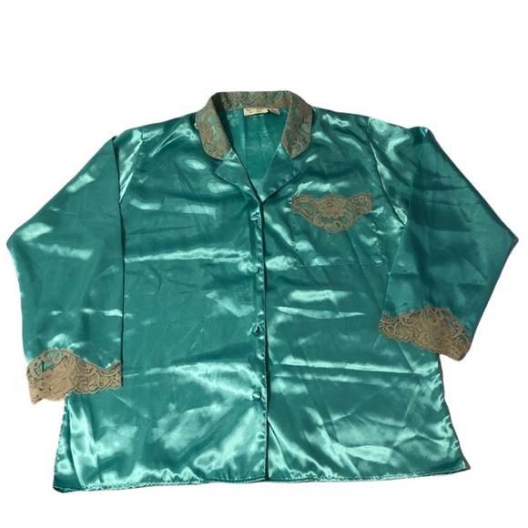 Vintage Victoria's Secret Gold Label 2 Piece
Button Up Night Shirt & Pajama Pant - Picture 2 of 15